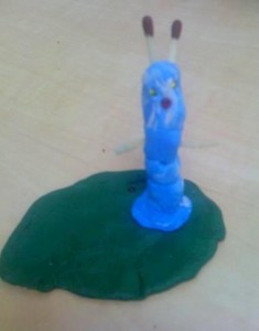Fiica mea cea mare a făcut pentru şcoală o formă din plastilină pe care, din motive numai de ea ştiute, a numit-o "Domnul primar". Aşa că am şi ilustraţie potrivită pentru această postare...
